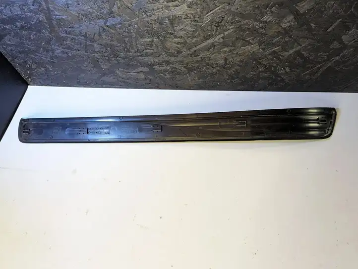 BMW 5 E60 E61 (2004 - 2010) 7074510 Внутренняя отделка переднего порога — фото 4