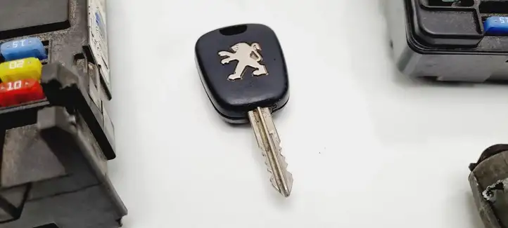 Peugeot Partner (2002 - 2008) 9657662380 Комплект системы зажигания — фото 21