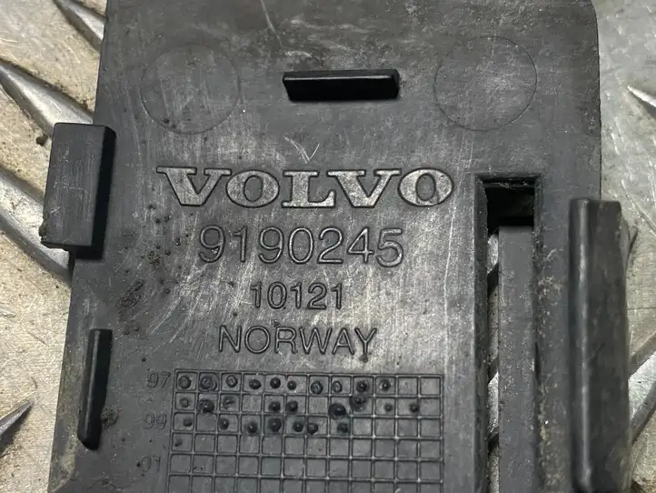 Volvo S80 (1998 - 2004) 9190245 Угловая часть переднего бампера — фото 3