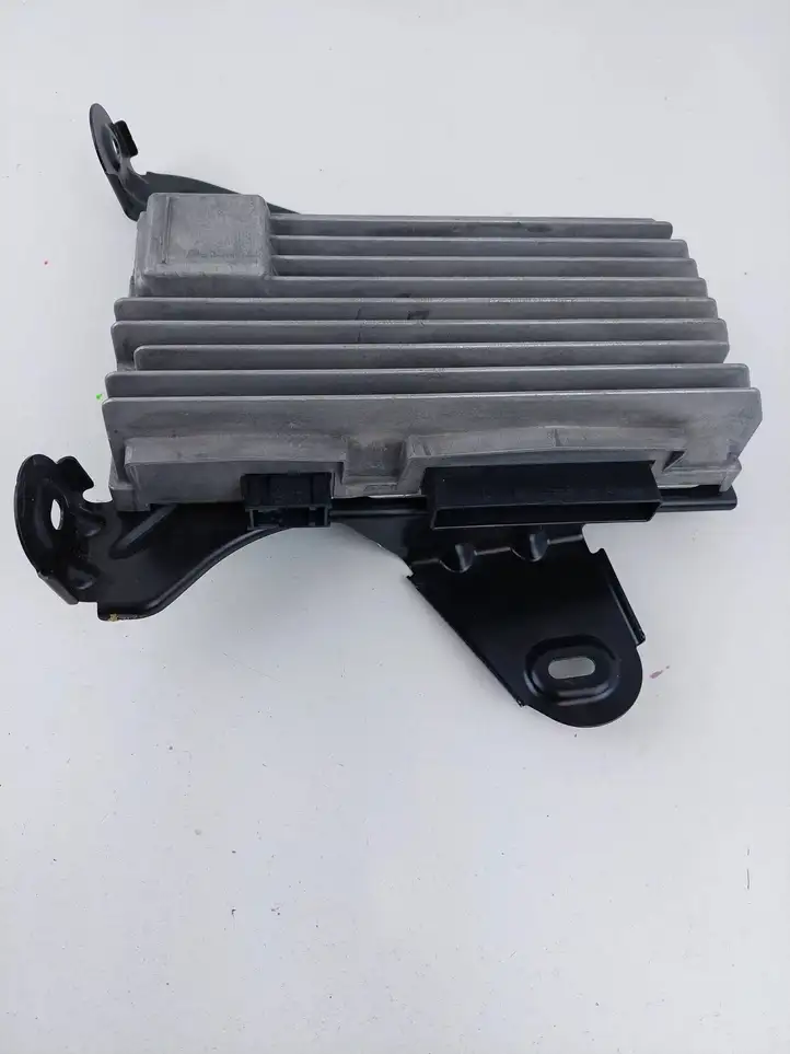 Audi A4 S4 B8 8K (2011 - 2015) 8T1035223 Усилитель звука — фото 4