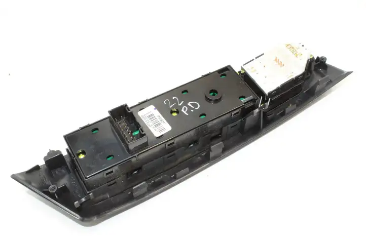 Hyundai ix35 (2013 - 2019) 935702Y8209P Кнопка стеклоподъемников — фото 6