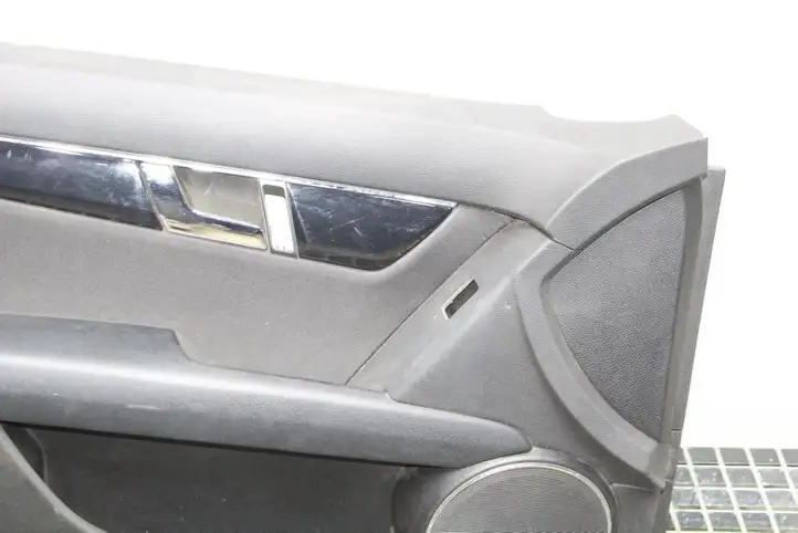 Mercedes-Benz C W204 (2007 - 2014) Обшивка передней двери — фото 4