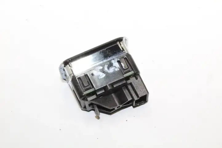 Mercedes-Benz C W204 (2007 - 2014) A2048707358 Блок кнопок стеклоподъемников — фото 2