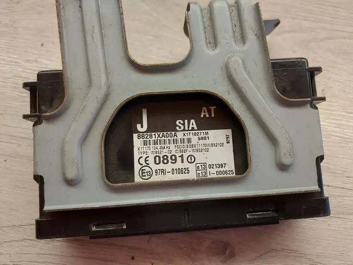 Subaru B9 Tribeca (2004 - 2007) 88281XA00A Модуль комфорта — фото 5