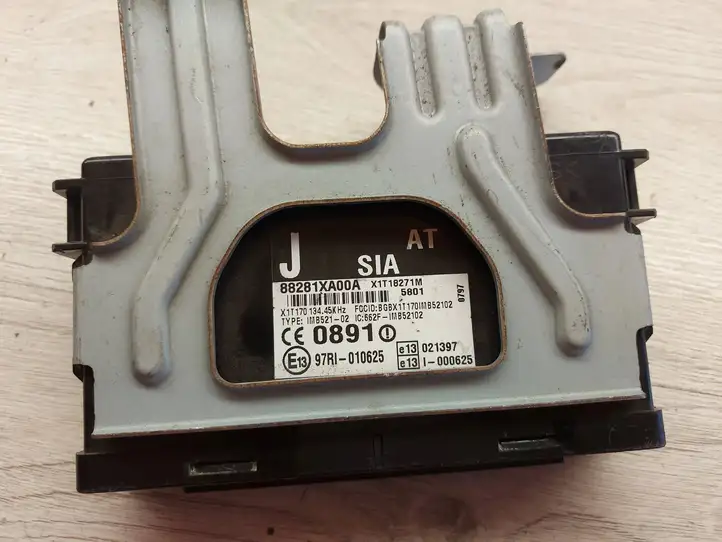 Subaru B9 Tribeca (2004 - 2007) 88281XA00A Модуль комфорта — фото 8