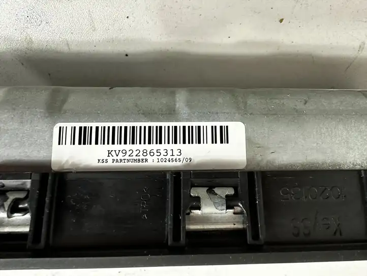 BMW 3 F30 F35 F31 (2012 - 2018) 9228653 Коленная подушка безопасности — фото 2