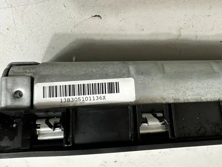 BMW 3 F30 F35 F31 (2012 - 2018) 9228653 Коленная подушка безопасности — фото 3