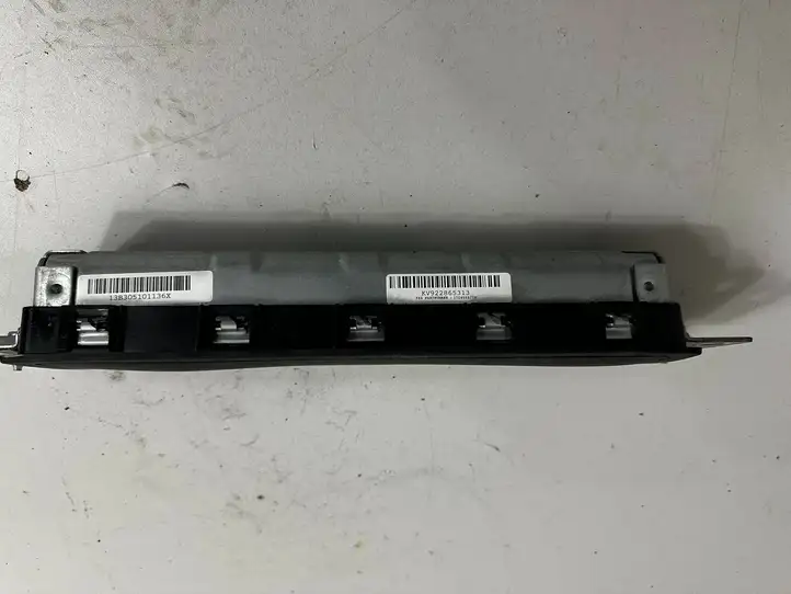 BMW 3 F30 F35 F31 (2012 - 2018) 9228653 Коленная подушка безопасности — фото 4