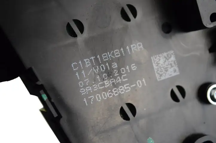 Ford Fiesta (2013 - 2017) C1BT18K811RA Включатель регулировки звука — фото 5