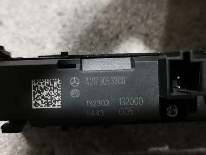 Mercedes-Benz S C217 (2015 - 2020) A2179053300 Кнопка парктроника — фото 3