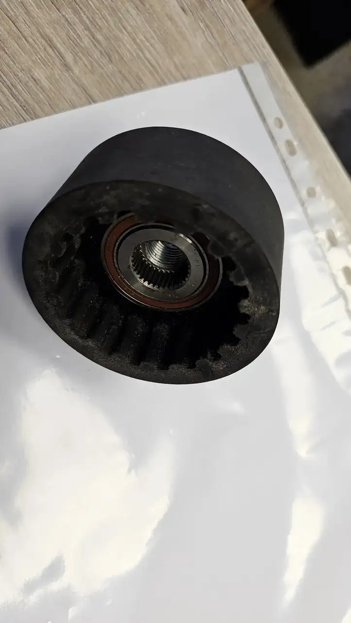 Volkswagen Multivan T5 (2003 - 2015) 070903201E Шкив генератора — фото 3