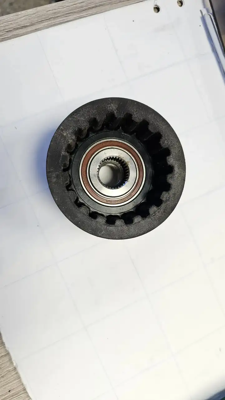 Volkswagen Multivan T5 (2003 - 2015) 070903201E Шкив генератора — фото 8