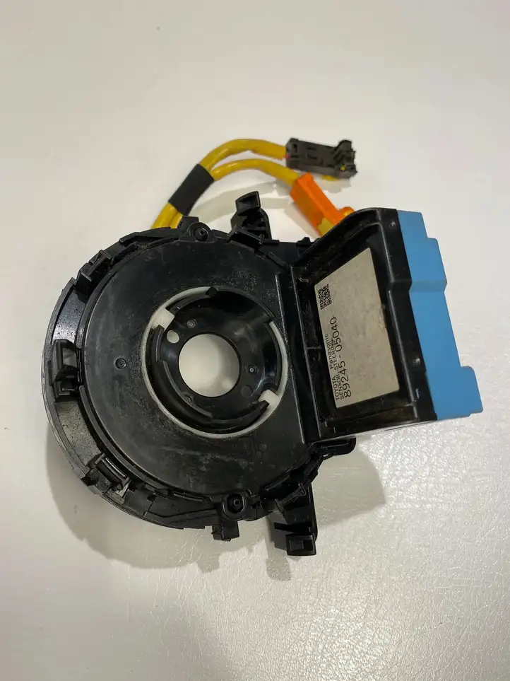 Toyota Avensis T270 (2012 - 2015) 8924505040 Контактное кольцо SRS — фото 1