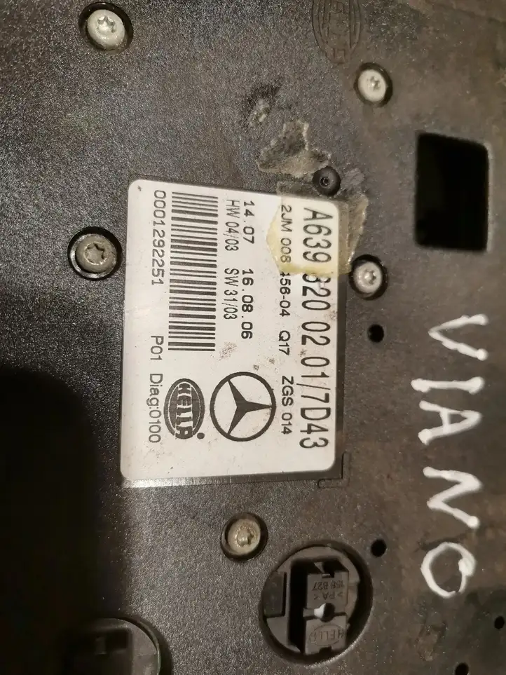 Mercedes-Benz Vito Viano W639 (2003 - 2010) 6398200201 Передняя подсветка — фото 4