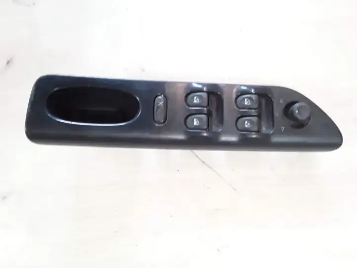 Renault Laguna I (1993 - 2001) 7701699599 Блок кнопок стеклоподъемников — фото 1
