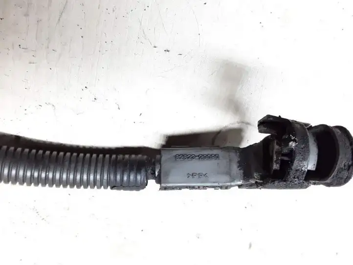 Toyota Auris 150 (2006 - 2012) 8282320090 Плюсовой провод аккумулятора — фото 4