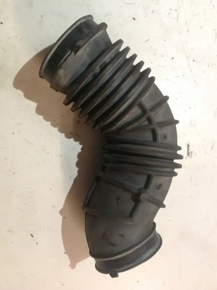 Volvo S80 (1998 - 2004) 08649258 Трубка подачи воздуха — фото 3