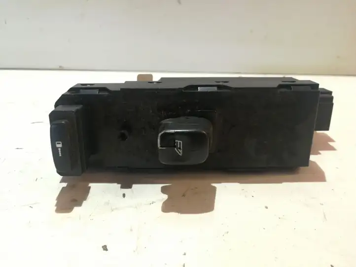 Volvo V70 (2004 - 2007) 30739980 Кнопка стеклоподъемников — фото 1