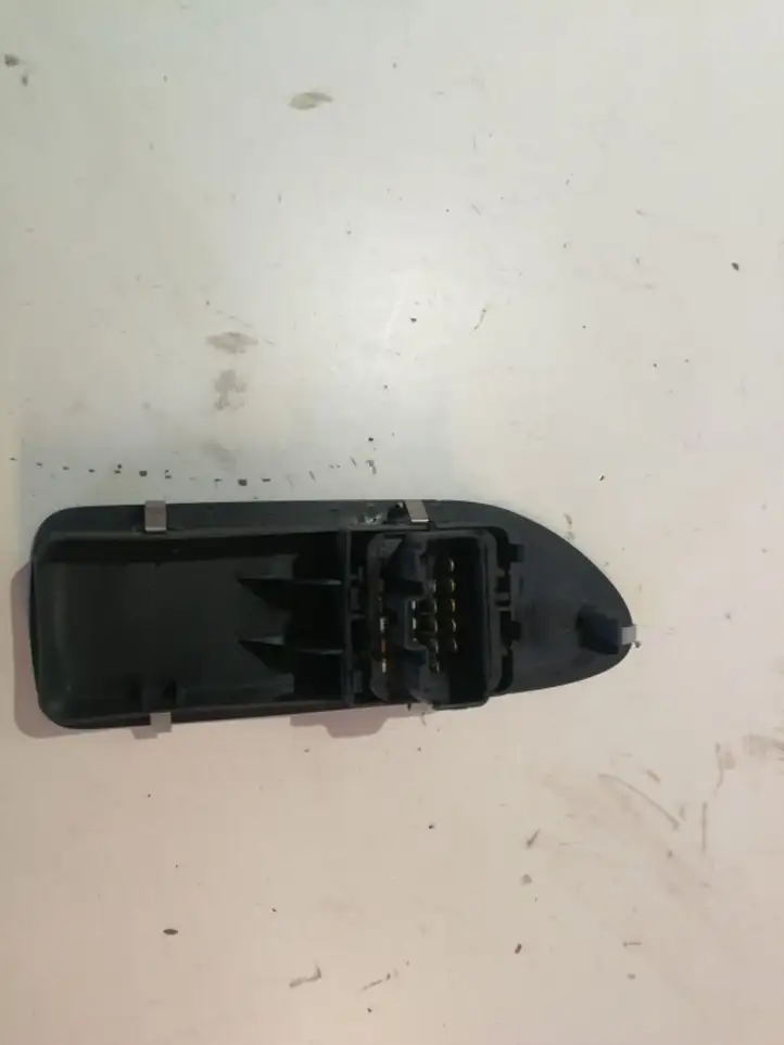 Renault Laguna II (2001 - 2005) 015087A Блок кнопок стеклоподъемников — фото 2