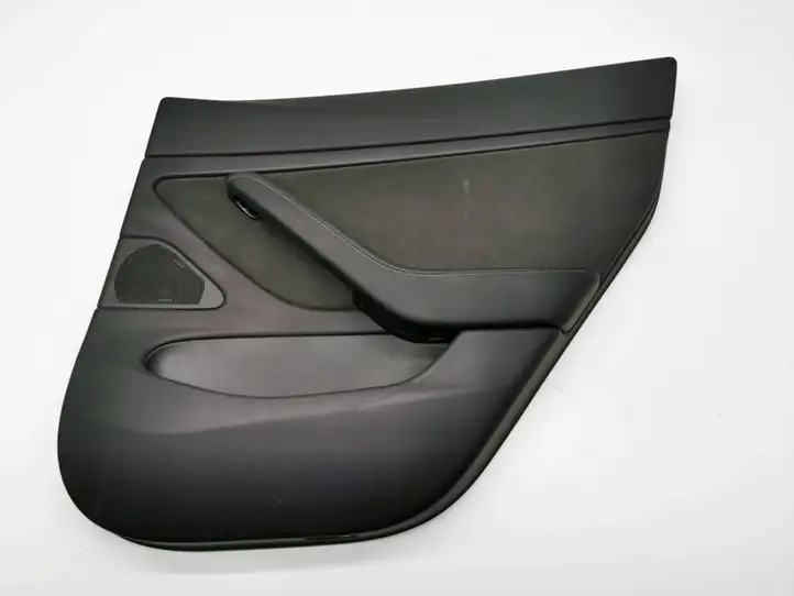 Tesla Model 3 (2017 - 2023) 1090415-01-L Обшивка задней двери — фото 1