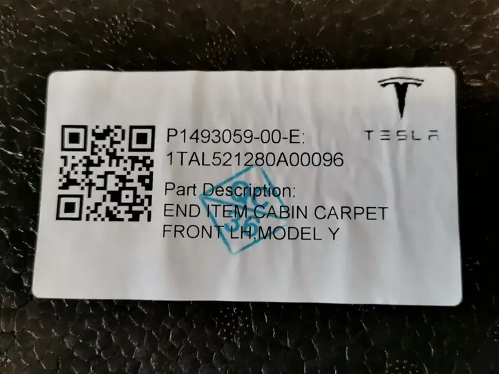 Tesla Model Y (2019 - 2024) 1493059-00-E Ковролин салона — фото 4