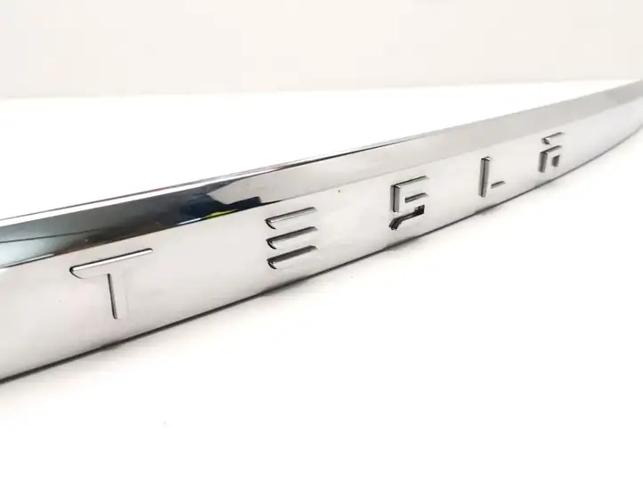 Tesla Model X (2015 - 2021) 1035369-00-D Нижняя часть заднего бампера — фото 4