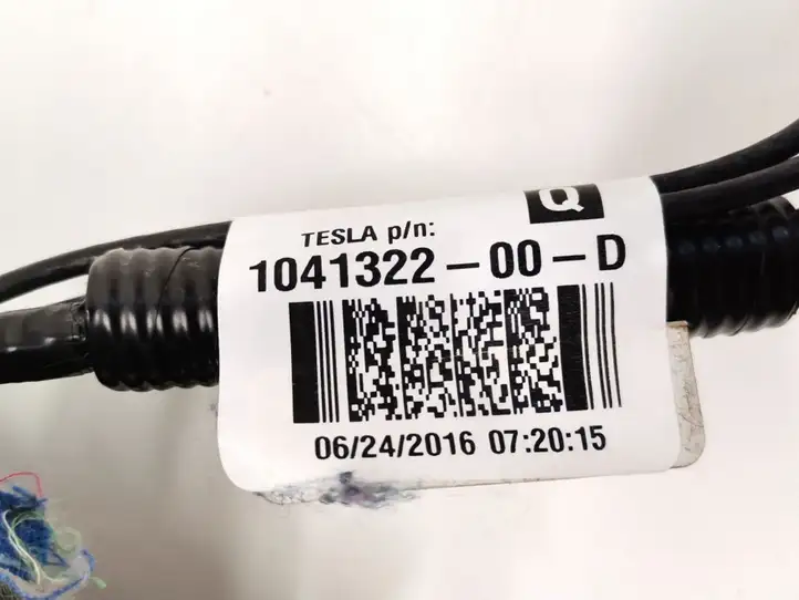Tesla Model S (2016 - 2021) 1041322-00-D Боковое зеркало с электроприводом — фото 2
