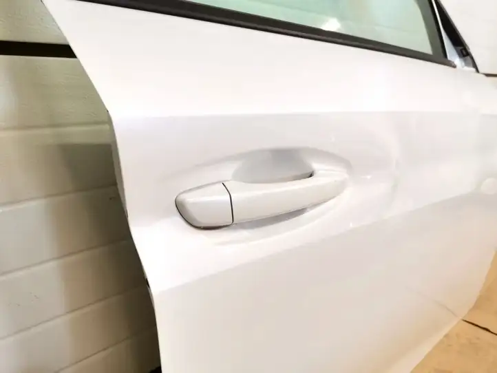 Peugeot 208 (2019 - ) Дверь — фото 3