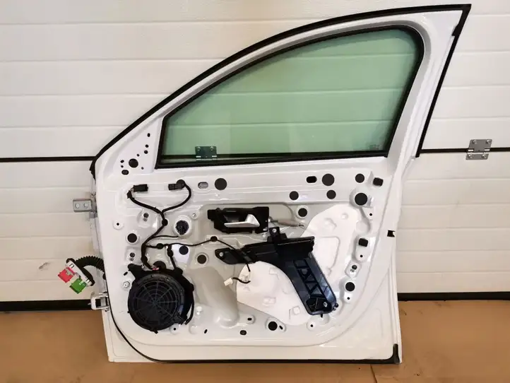 Peugeot 208 (2019 - ) Дверь — фото 4