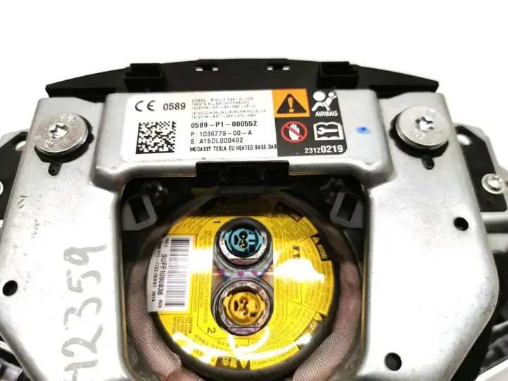 Tesla Model S (2012 - 2016) 1036779-00-A Подушка безопасности руля — фото 2
