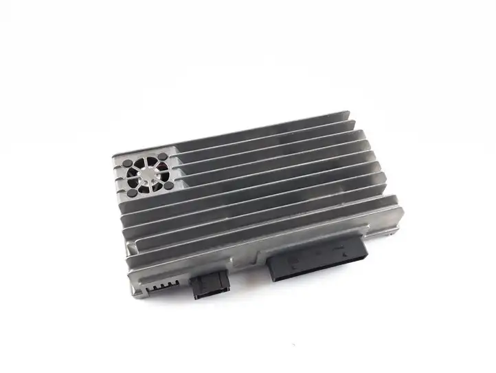 Audi A4 S4 B8 8K (2007 - 2011) 8T0035223AK Усилитель звука — фото 1