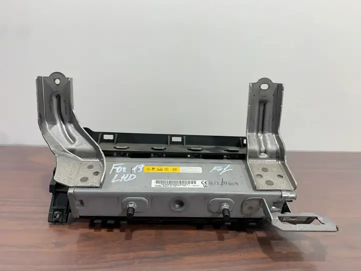Subaru Forester SK (2018 - 2025) WRK0W625547 Коленная подушка безопасности — фото 8