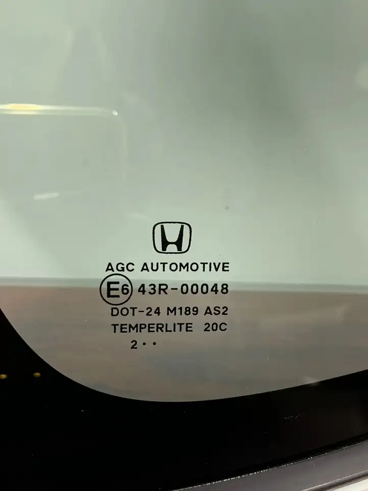 Honda CR-V (2012 - 2016) E643R00048 Форточка двери — фото 2