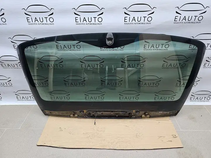 BMW 5 E60 E61 (2004 - 2010) Заднее стекло — фото 1