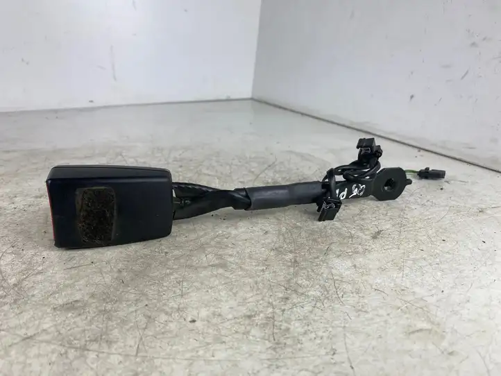 Audi Q5 SQ5 (2008 - 2012) 8R0857755E Замок переднего ремня — фото 2