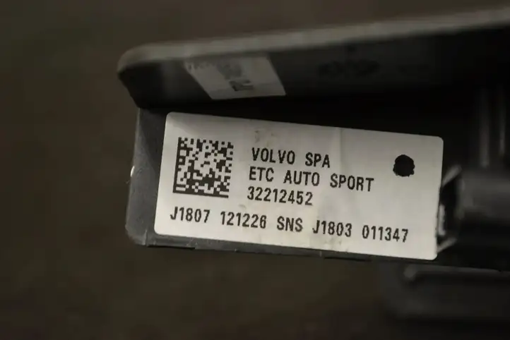 Volvo XC90 (2014 - 2019) 32212452 Педаль акселератора — фото 2