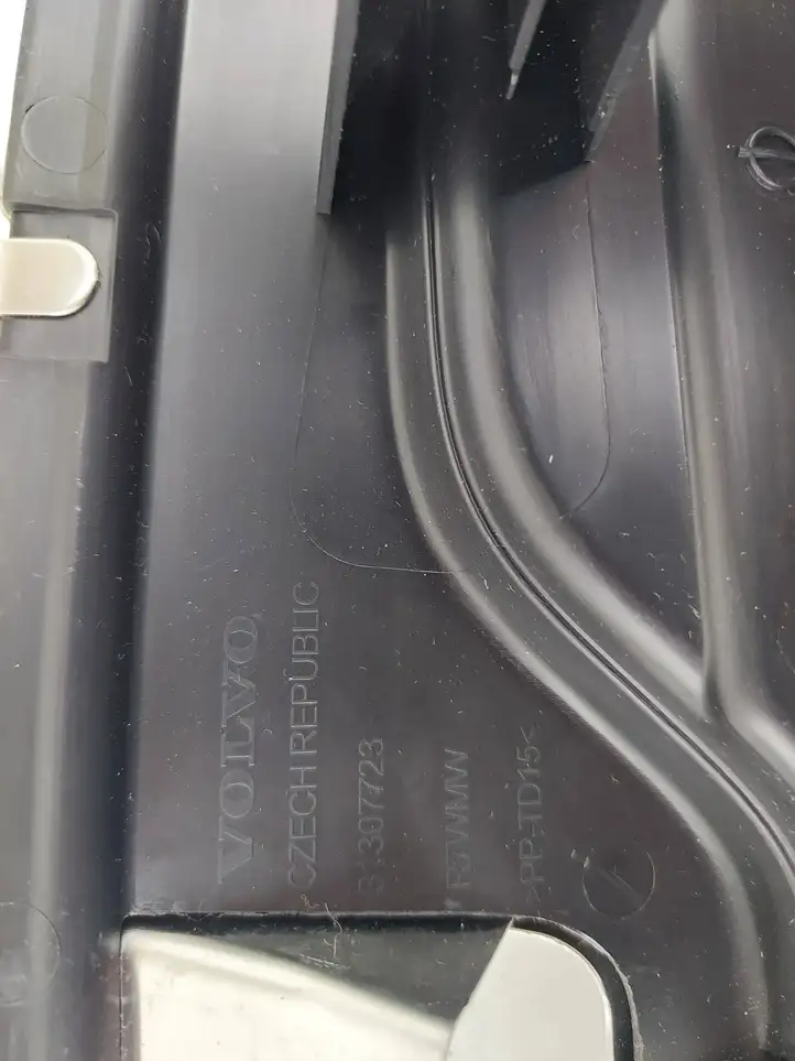 Volvo XC60 (2013 - 2017) 31307723 Отделка порога багажника — фото 6