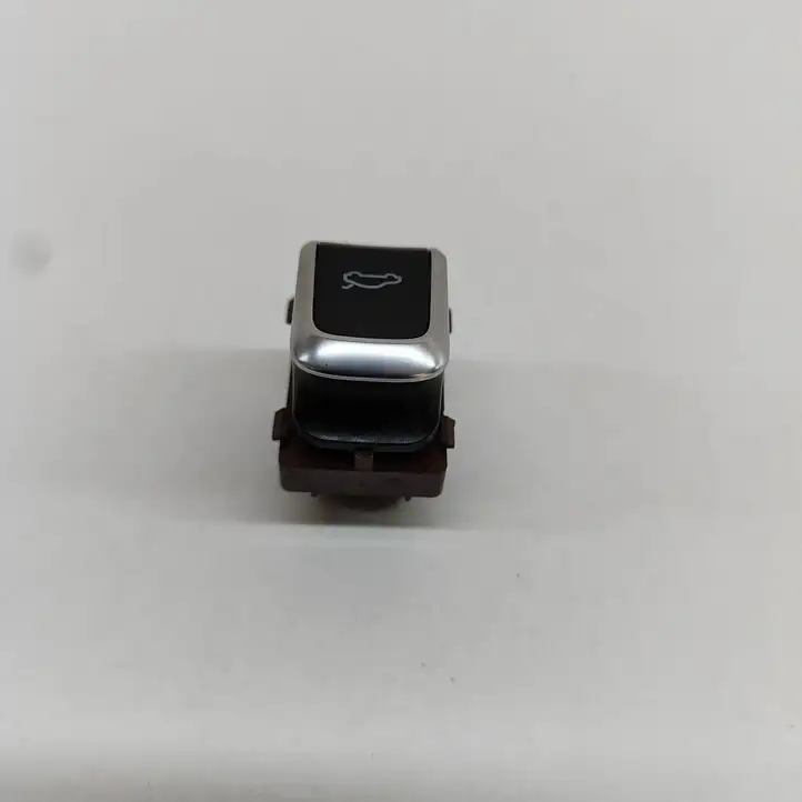 Audi Q5 SQ5 (2012 - 2017) 8K0959831B Кнопка закрытия багажника — фото 3