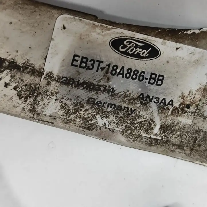 Ford Ranger (2015 - 2019) EB3T18C847BB Усилитель антенны — фото 7