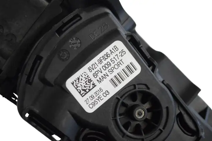 Ford Fiesta (2013 - 2017) 8V219F836A1B Педаль акселератора — фото 5