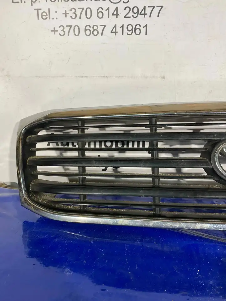 Toyota Land Cruiser (J100) (1998 - 2007) 5311160350 Передняя решетка — фото 4