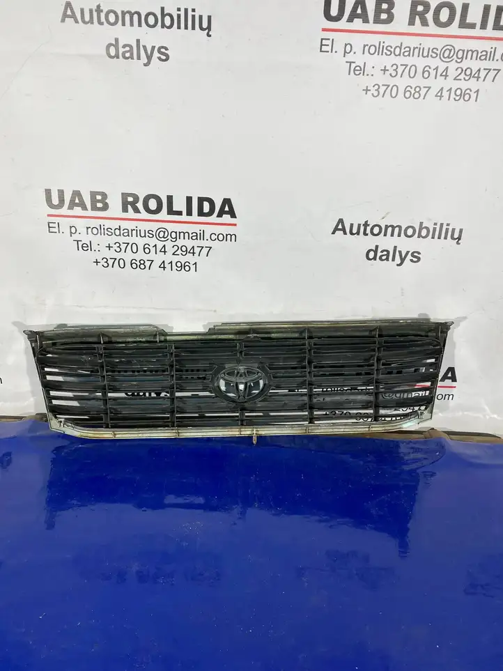 Toyota Land Cruiser (J100) (1998 - 2007) 5311160350 Передняя решетка — фото 10