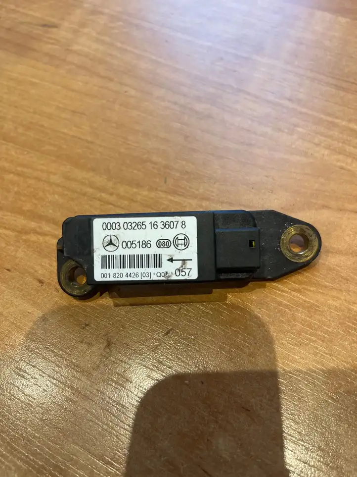 Mercedes-Benz CLK A209,C209 (2002 - 2009) 0018204426 Датчик удара SRS — фото 1