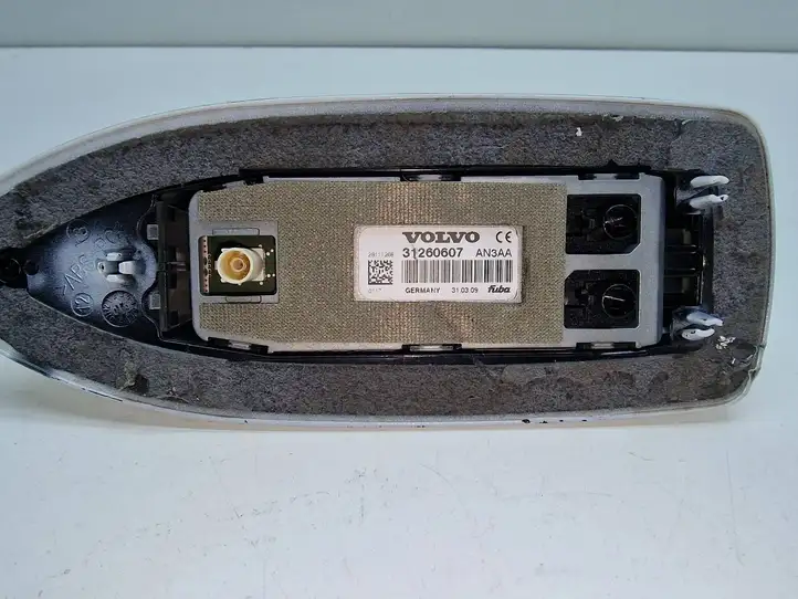 Volvo XC60 (2008 - 2013) 31260607 GPS антенна — фото 3