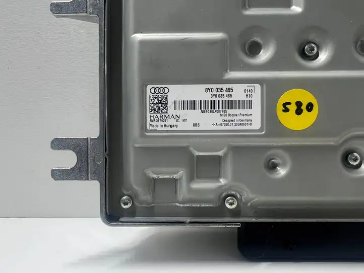 Audi Q8 (2018 - ) 8T0035465 Усилитель звука — фото 4
