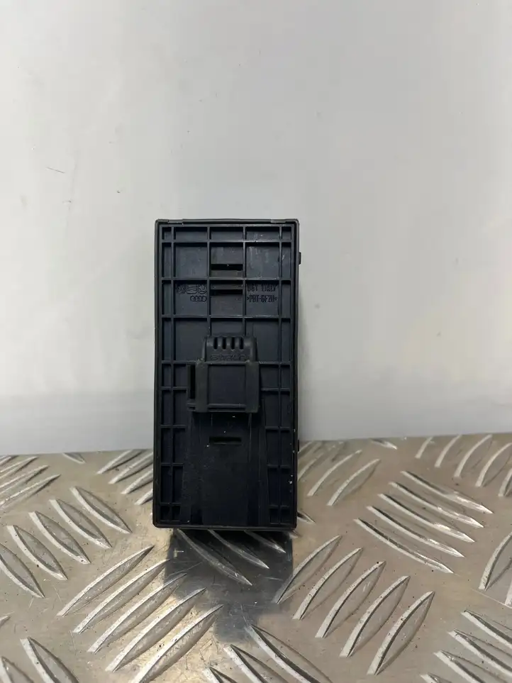 Audi A4 S4 B6 8E 8H (2000 - 2006) 8E0959851 Кнопка стеклоподъемников — фото 2