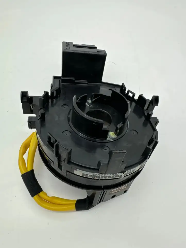 Toyota Prius (XW20) (2003 - 2009) 75B084 Контактное кольцо SRS — фото 1