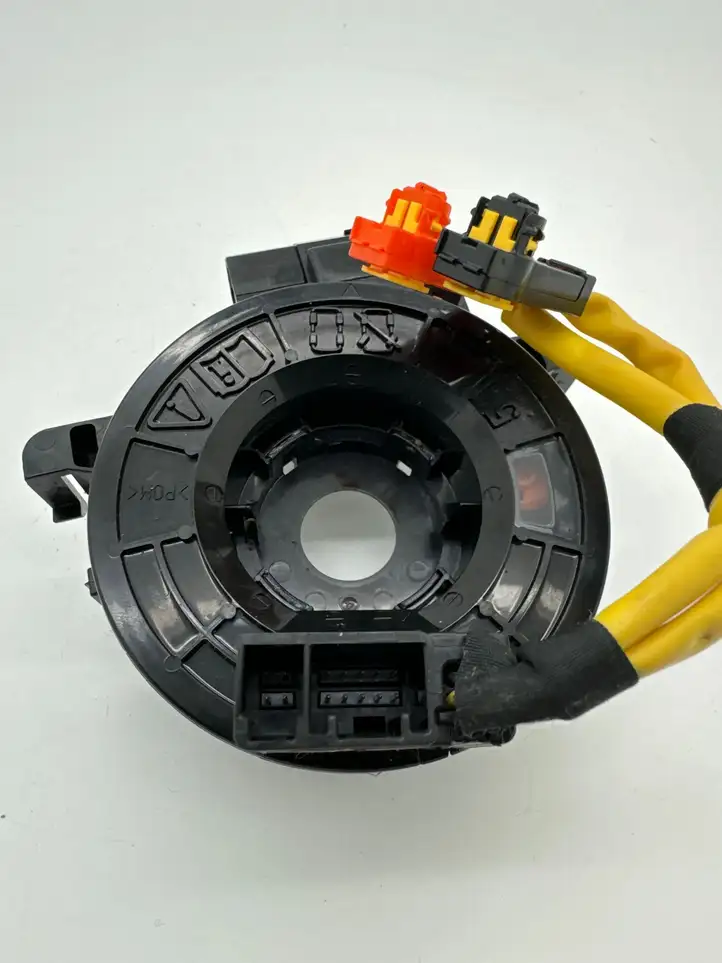 Toyota Prius (XW20) (2003 - 2009) 75B084 Контактное кольцо SRS — фото 2