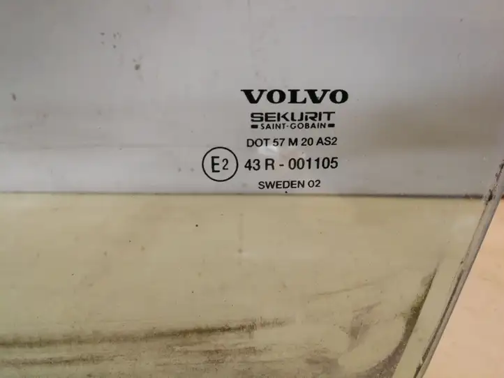 Volvo V70 (2000 - 2004) Стекло задней двери — фото 2