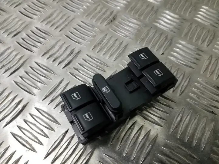 Volkswagen Golf Plus (2004 - 2008) 1K4959857B Блок кнопок стеклоподъемников — фото 3